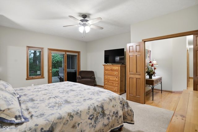 4302 W Woodbridge Lane, New Palestine, IN 46163
