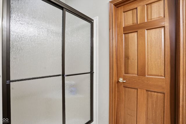 4302 W Woodbridge Lane, New Palestine, IN 46163
