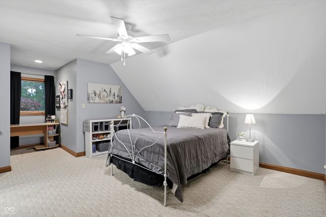 4302 W Woodbridge Lane, New Palestine, IN 46163