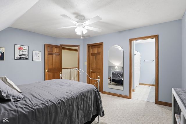 4302 W Woodbridge Lane, New Palestine, IN 46163