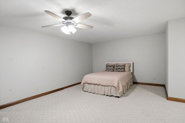 4302 W Woodbridge Lane, New Palestine, IN 46163