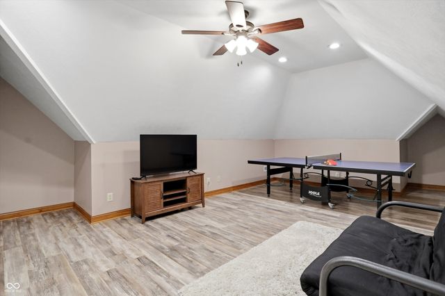 4302 W Woodbridge Lane, New Palestine, IN 46163