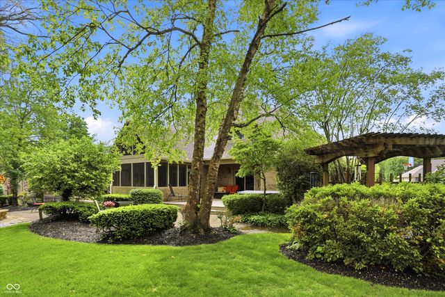 4302 W Woodbridge Lane, New Palestine, IN 46163
