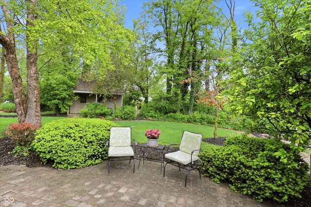 4302 W Woodbridge Lane, New Palestine, IN 46163
