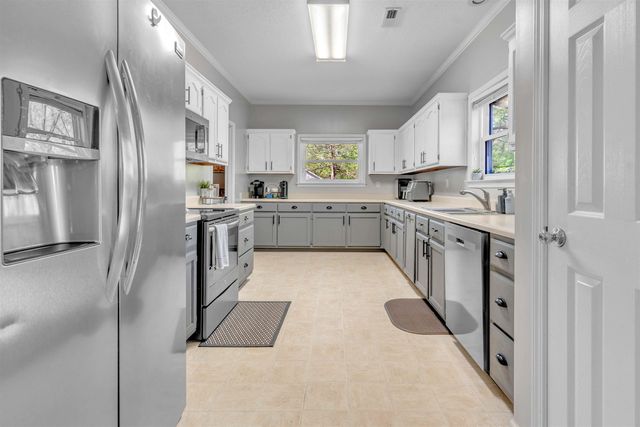 315 MURRELL ST, Oakland, TN 38060