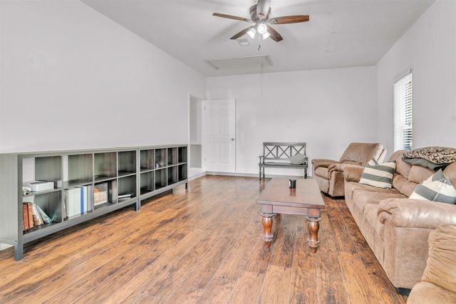 315 MURRELL ST, Oakland, TN 38060
