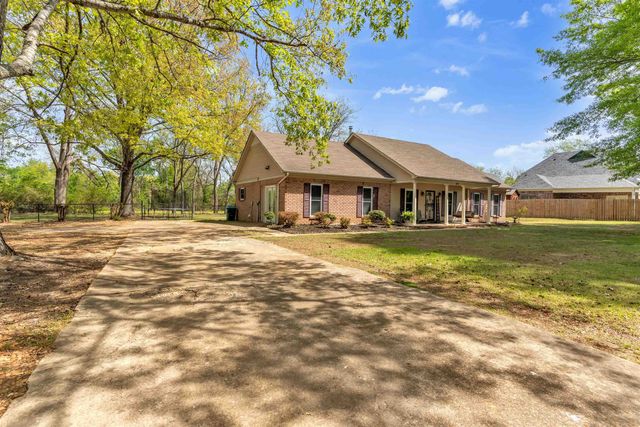 315 MURRELL ST, Oakland, TN 38060