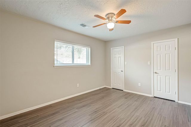 910 Redway Lane, Houston, TX 77062