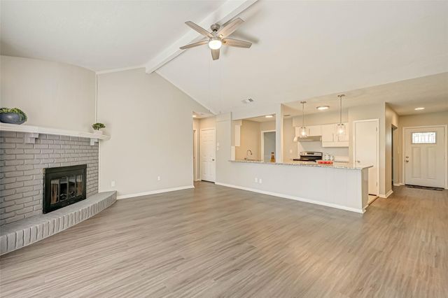 910 Redway Lane, Houston, TX 77062