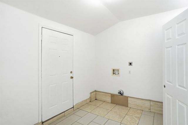 3221 Schieffer Avenue, Fort Worth, TX 76110