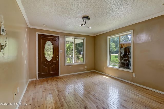 3126 CAPPER Road, Jacksonville, FL 32218