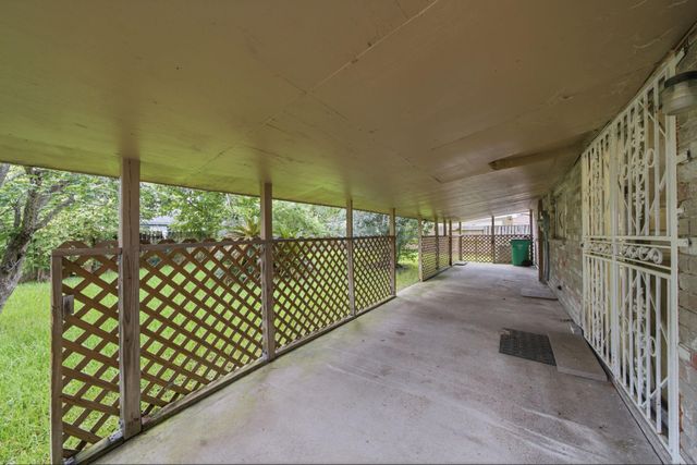13334 Wells River Drive, Houston, TX 77041