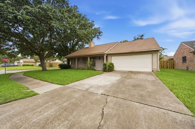 13334 Wells River Drive, Houston, TX 77041