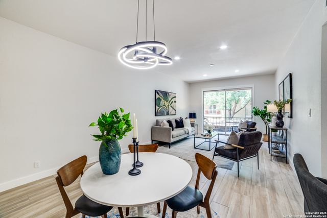 7711 Broadway Apt 11B, San Antonio, TX 78209