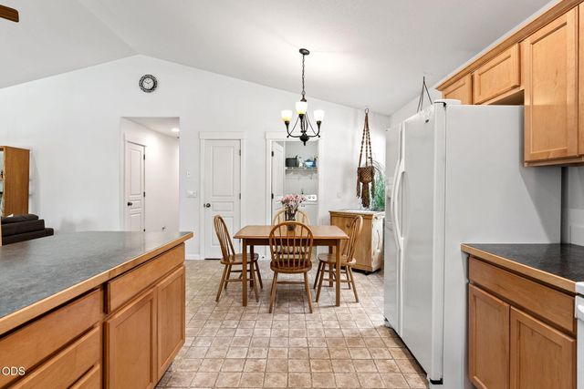 17405 Killdeer Drive, Bend, OR 97707