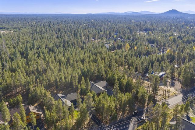 17405 Killdeer Drive, Bend, OR 97707