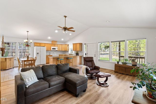 17405 Killdeer Drive, Bend, OR 97707
