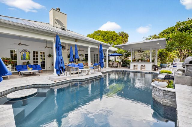 14921 Horseshoe Trace, Wellington, FL 33414