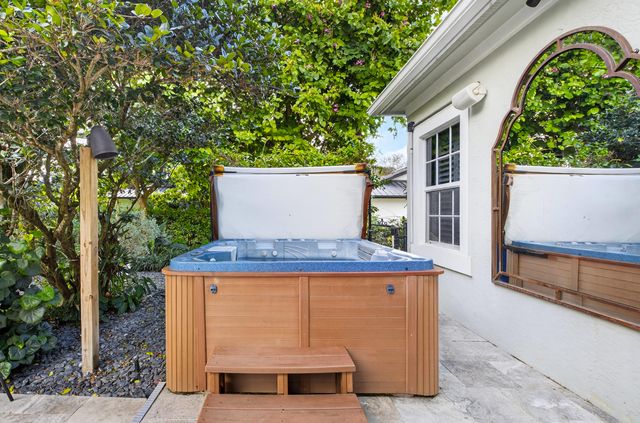 14921 Horseshoe Trace, Wellington, FL 33414