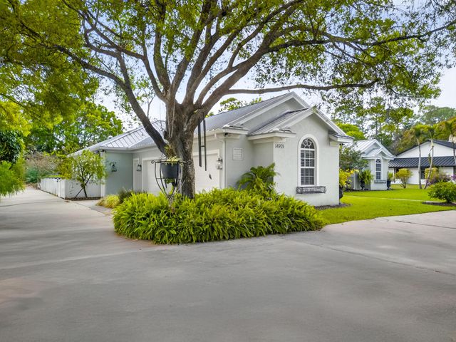 14921 Horseshoe Trace, Wellington, FL 33414