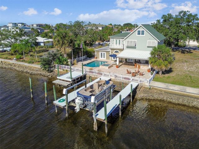 8025 ISLAND DRIVE, Port Richey, FL 34668