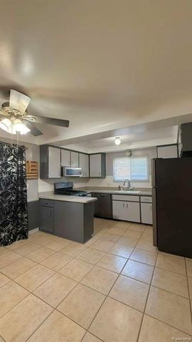 11847 Farnum Avenue, Warren, MI 48093