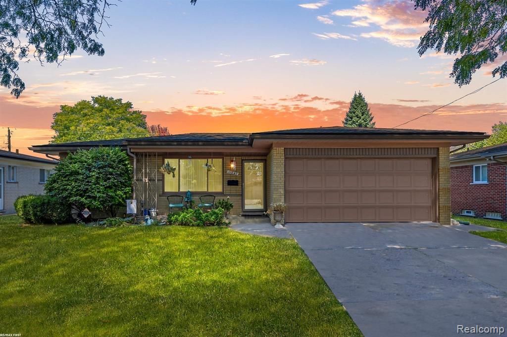 11847 Farnum Avenue, Warren, MI 48093