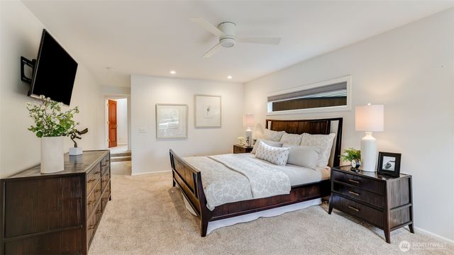 2171 N 122nd Place, Seattle, WA 98133