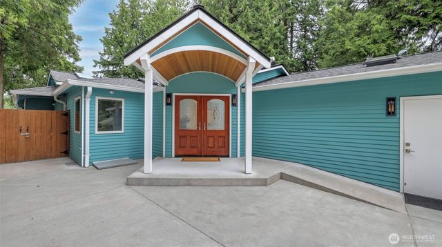 2171 N 122nd Place, Seattle, WA 98133