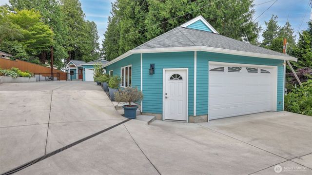 2171 N 122nd Place, Seattle, WA 98133