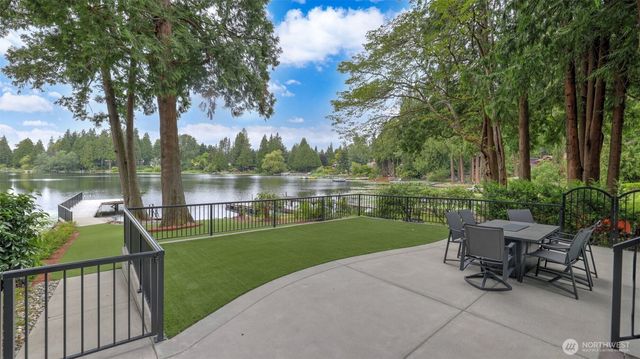 2171 N 122nd Place, Seattle, WA 98133