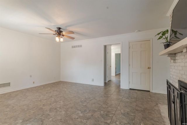 208 Camden Court, Evansville, IN 47715