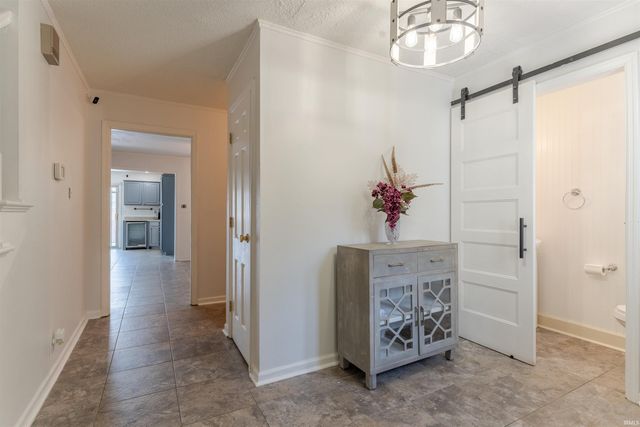 208 Camden Court, Evansville, IN 47715