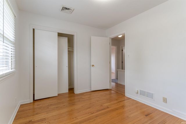 208 Camden Court, Evansville, IN 47715