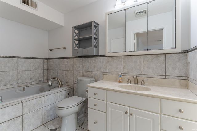 208 Camden Court, Evansville, IN 47715