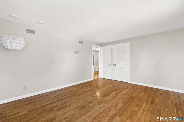 170 Clifton Avenue, West Hartford, CT 06107