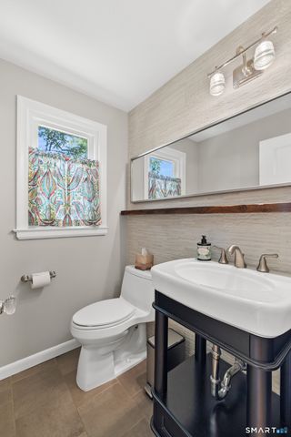 170 Clifton Avenue, West Hartford, CT 06107