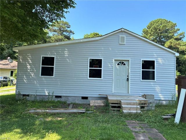 145 Shell RD, Suffolk, VA 23432