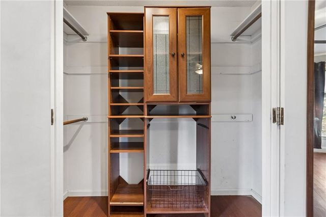 5929 N Mersington Avenue, Gladstone, MO 64119