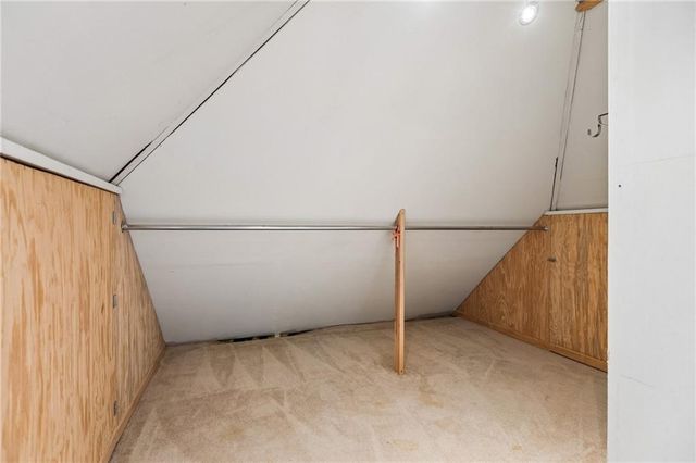 5929 N Mersington Avenue, Gladstone, MO 64119