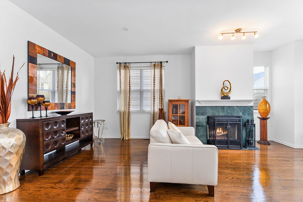 4234 N Kolmar Avenue D, Chicago, IL 60641 — photo 2