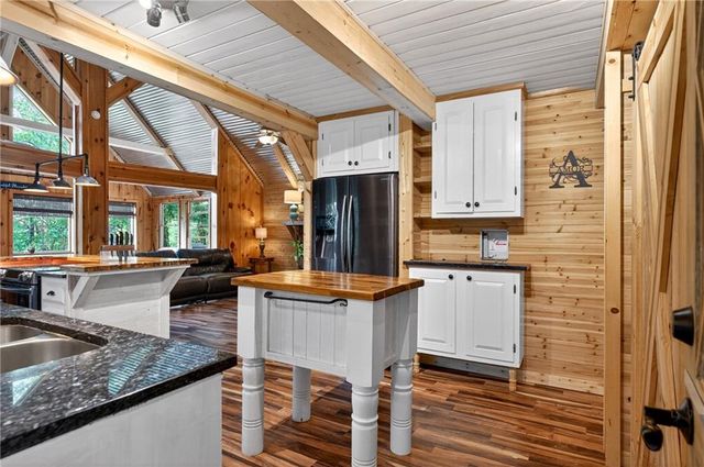 113 Lucerne Place, Sautee Nacoochee, GA 30571