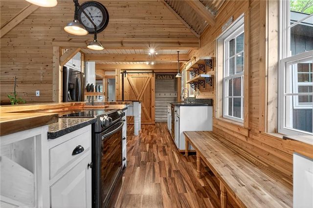 113 Lucerne Place, Sautee Nacoochee, GA 30571