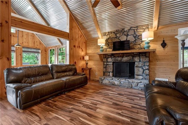 113 Lucerne Place, Sautee Nacoochee, GA 30571