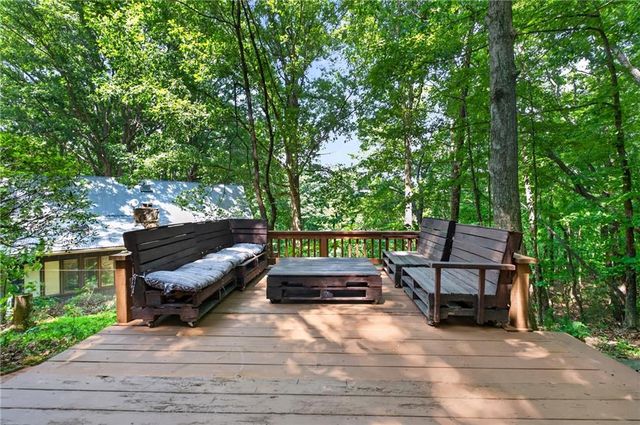 113 Lucerne Place, Sautee Nacoochee, GA 30571