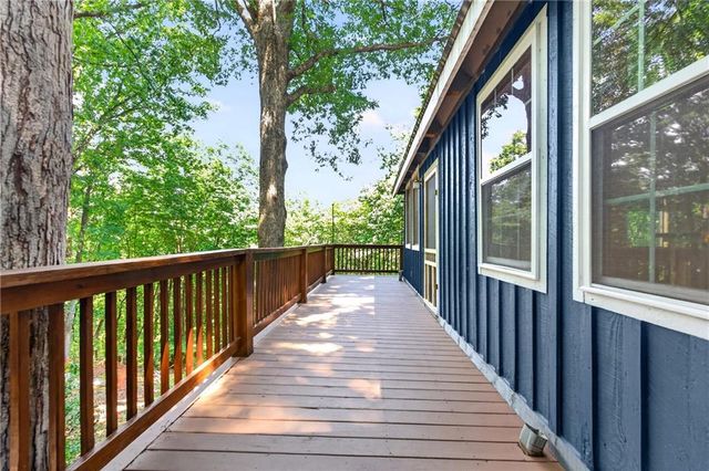 113 Lucerne Place, Sautee Nacoochee, GA 30571