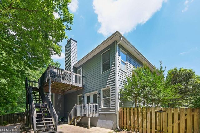 421 Middle Valley Lane, Woodstock, GA 30189