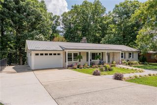674 Knollwood Drive, Mount Airy, NC 27030