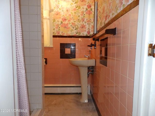 543 Hollywood Avenue, Toms River, NJ 08753