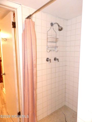 543 Hollywood Avenue, Toms River, NJ 08753